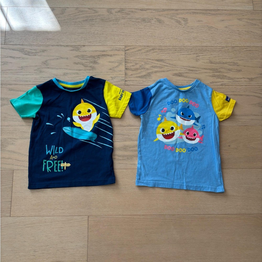 Pinkfong 2- pack baby shark tees, size 3T